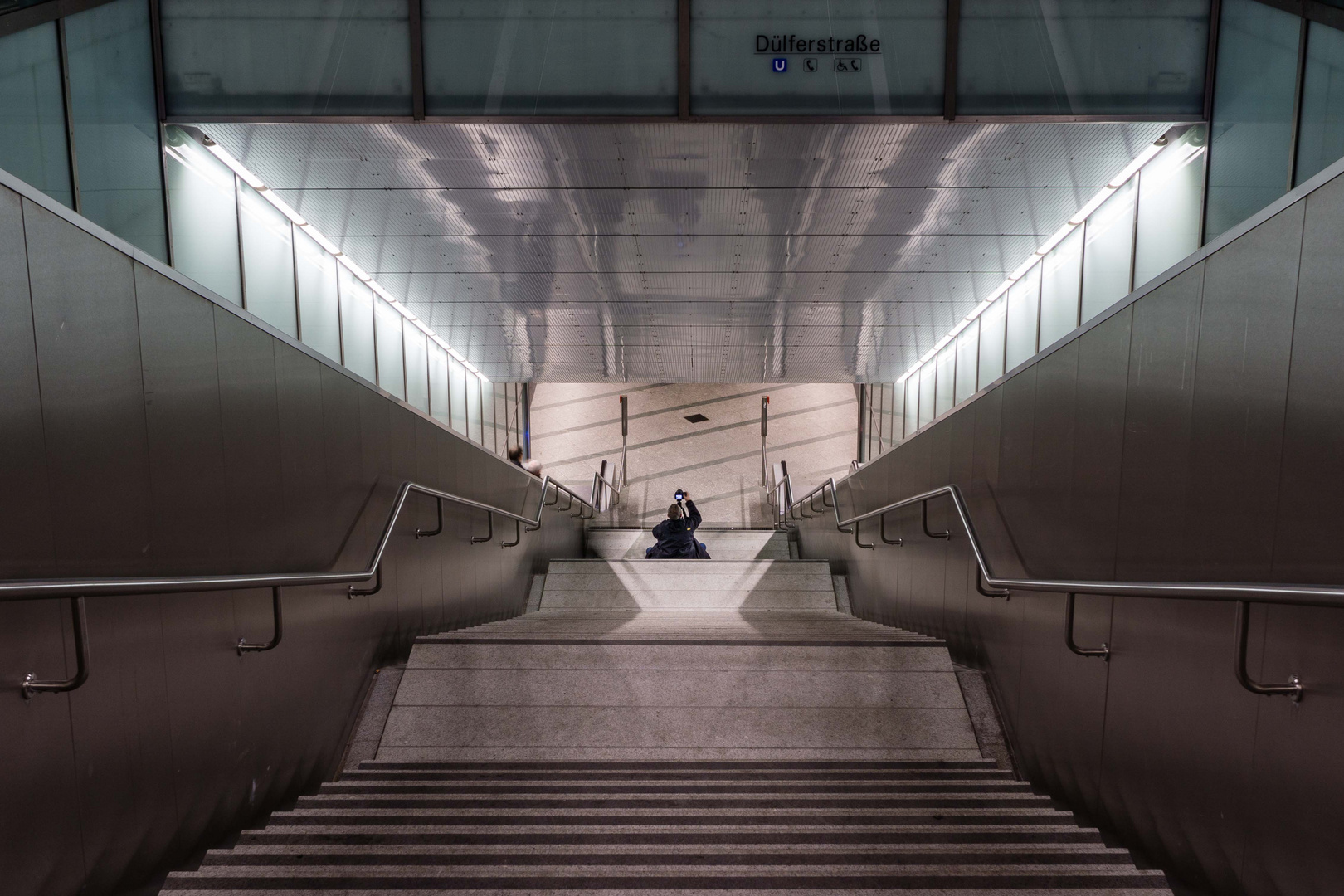 U-Bahnstation München: Dülferstrasse