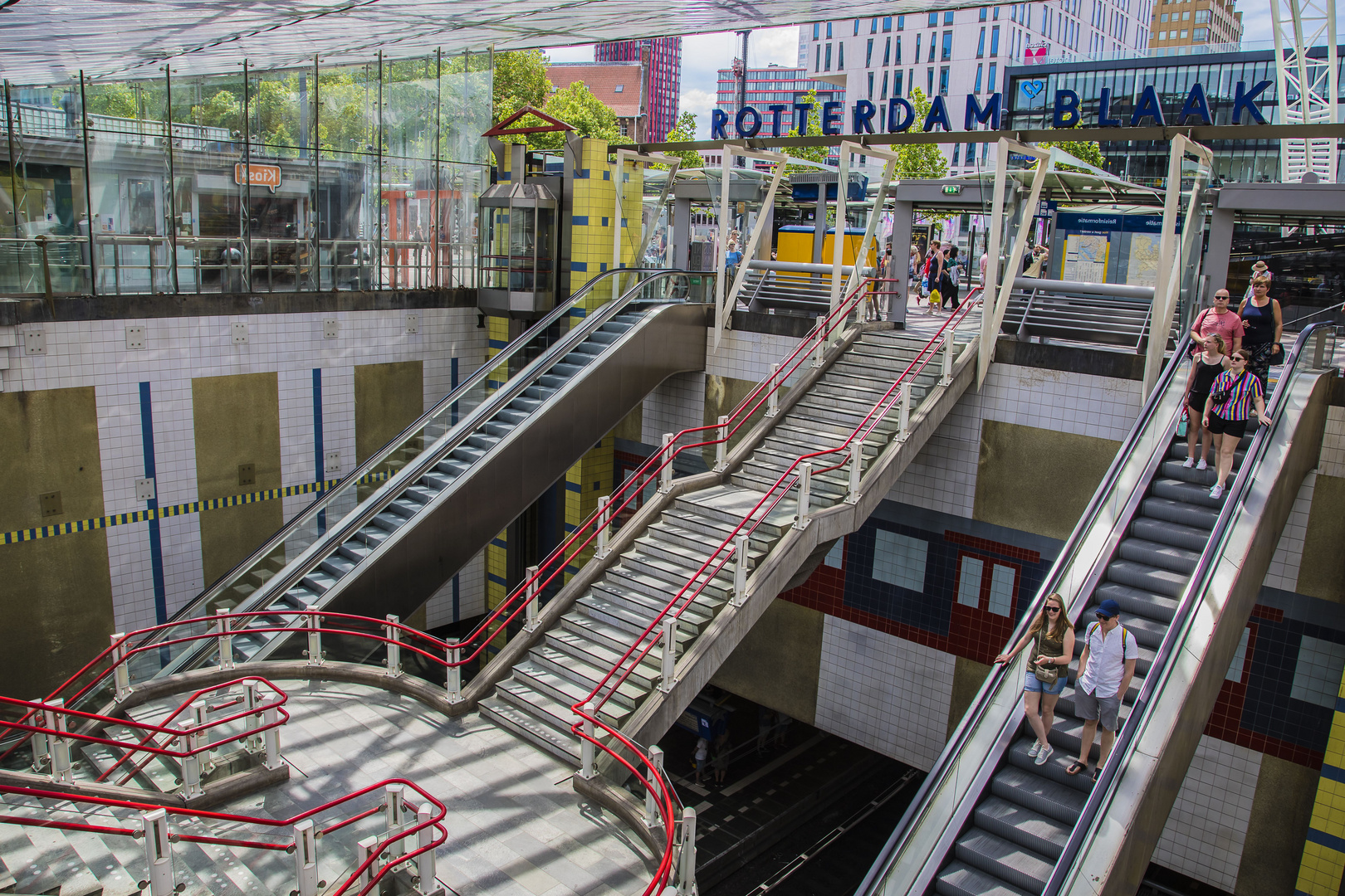 U-Bahnstation Rotterdam an der Markthalle