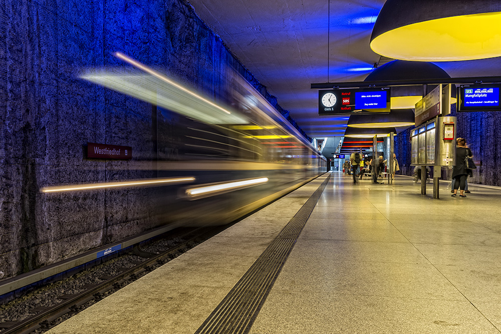 U-Bahnstation Westfriedhof, München