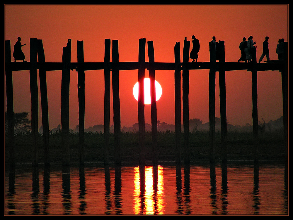 U - Bein Bridge