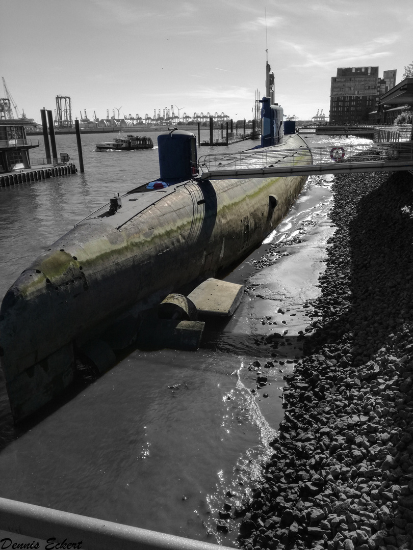 U-Boot am Hamburger Hafen