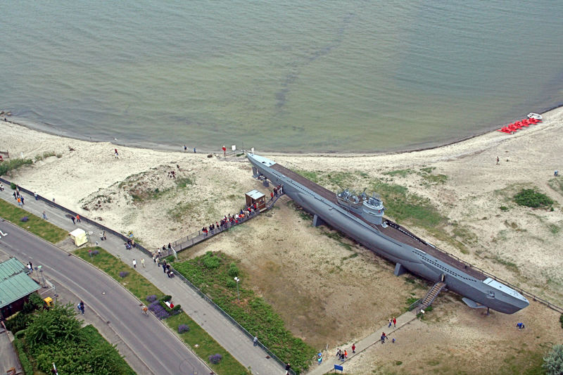 U-Boot am Strand