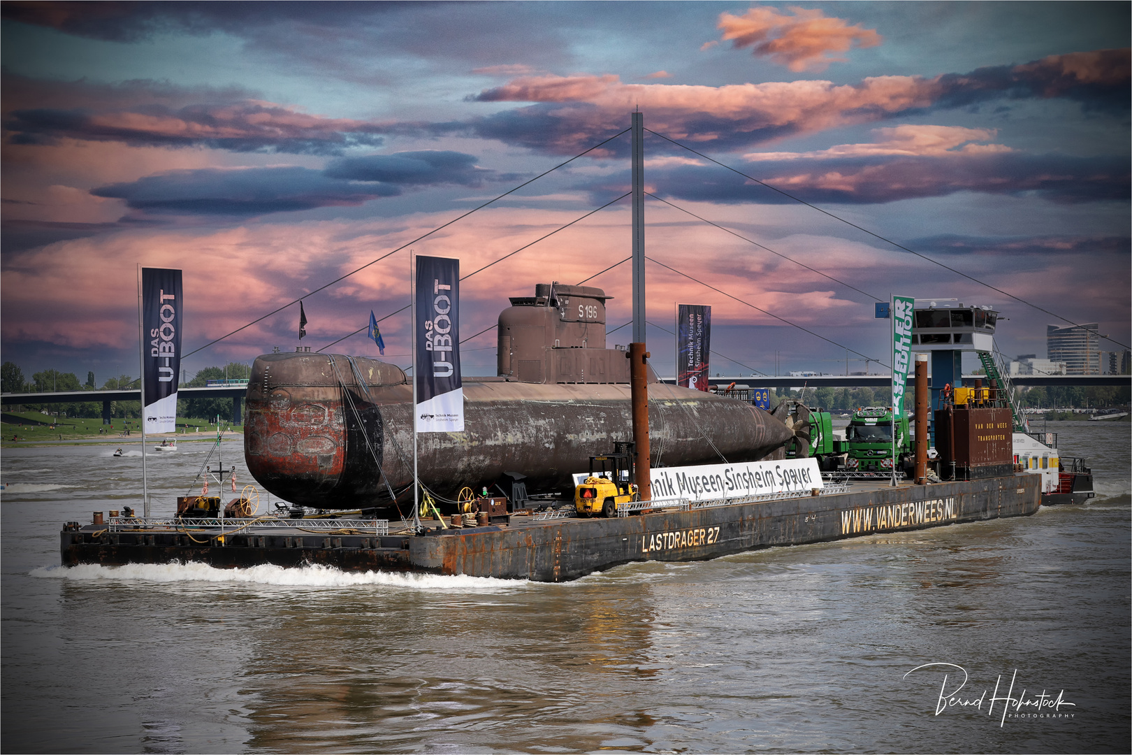 U-Boot auf dem Rhein ....