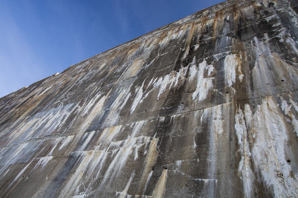 U-Boot-Bunker Valentin,  Knapp 500.000 m3 verbauter Beton, Bremen