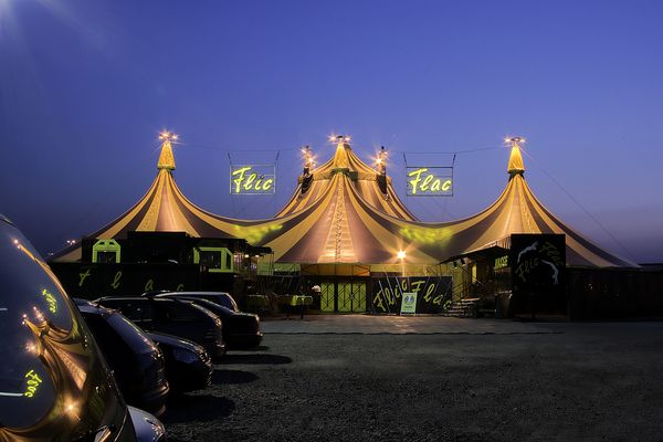 U N D E R G R O U N D - Flic Flac