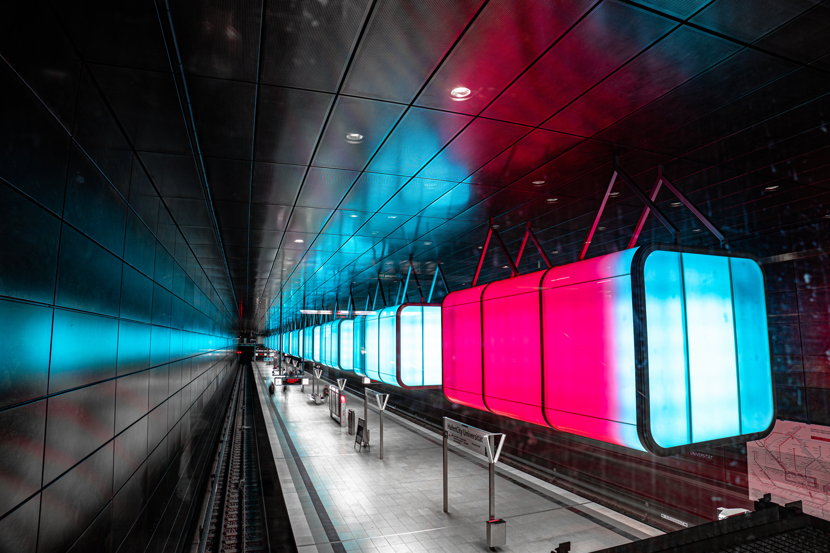 U-Station Foto & Bild | architektur, eisenbahn, alltagsdesign Bilder ...