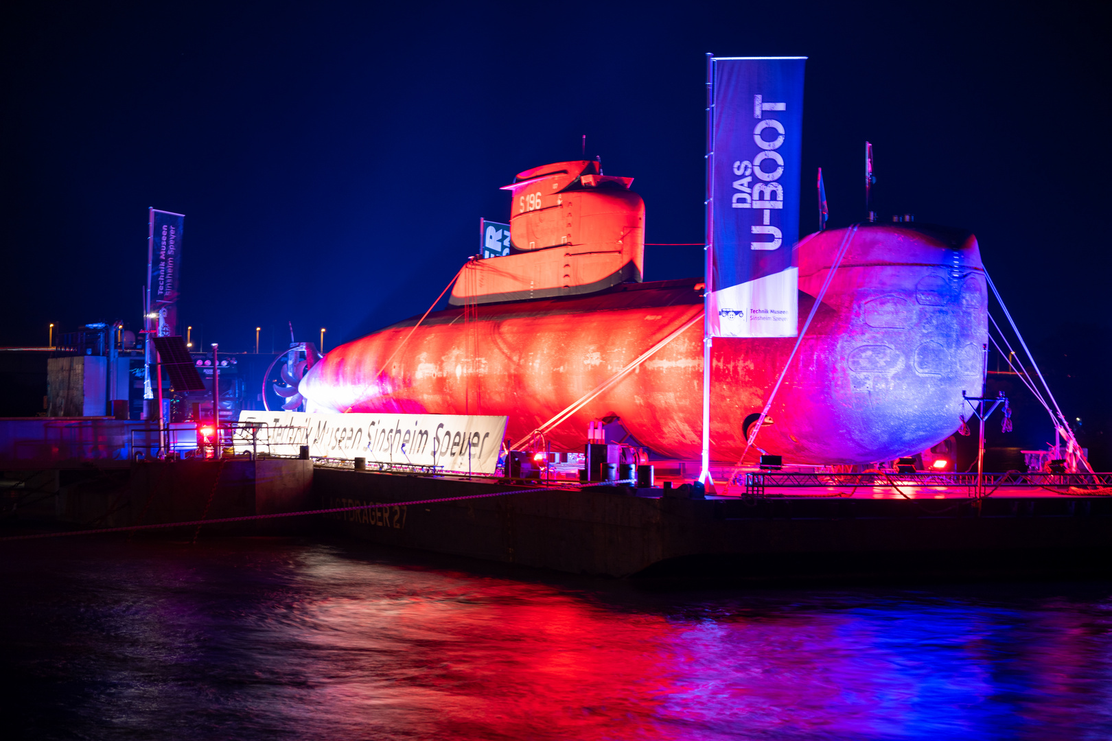 U17/S196 at night in cologne