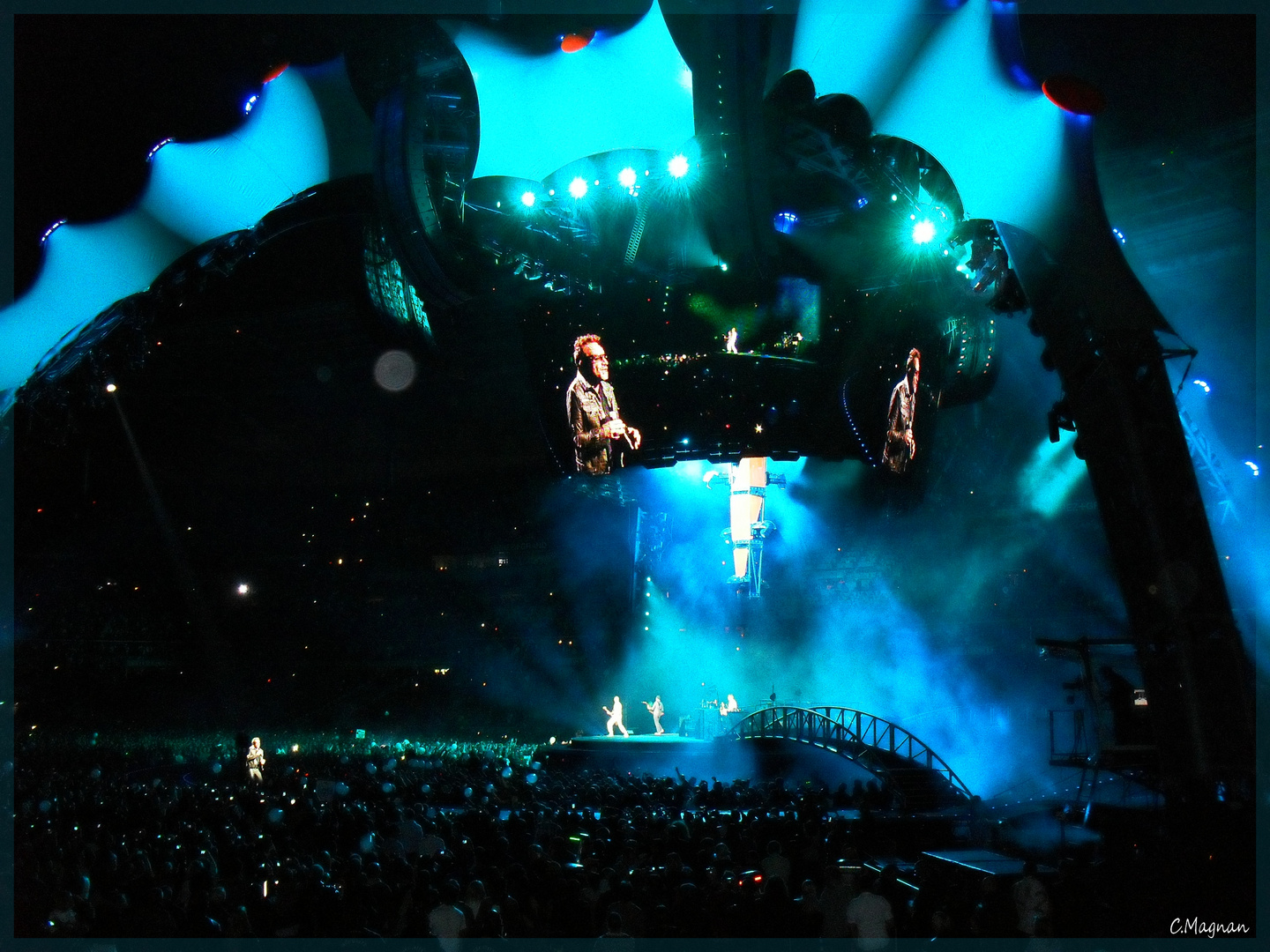 U2 bono stade de france