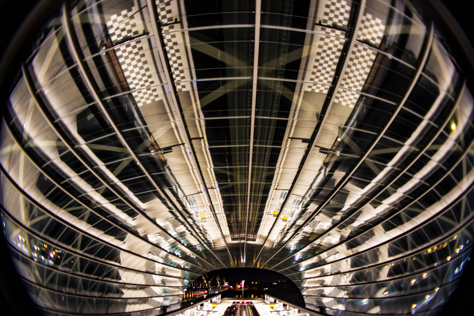 U4-Bahnhof ELBBRÜCKEN, Durchblick ...