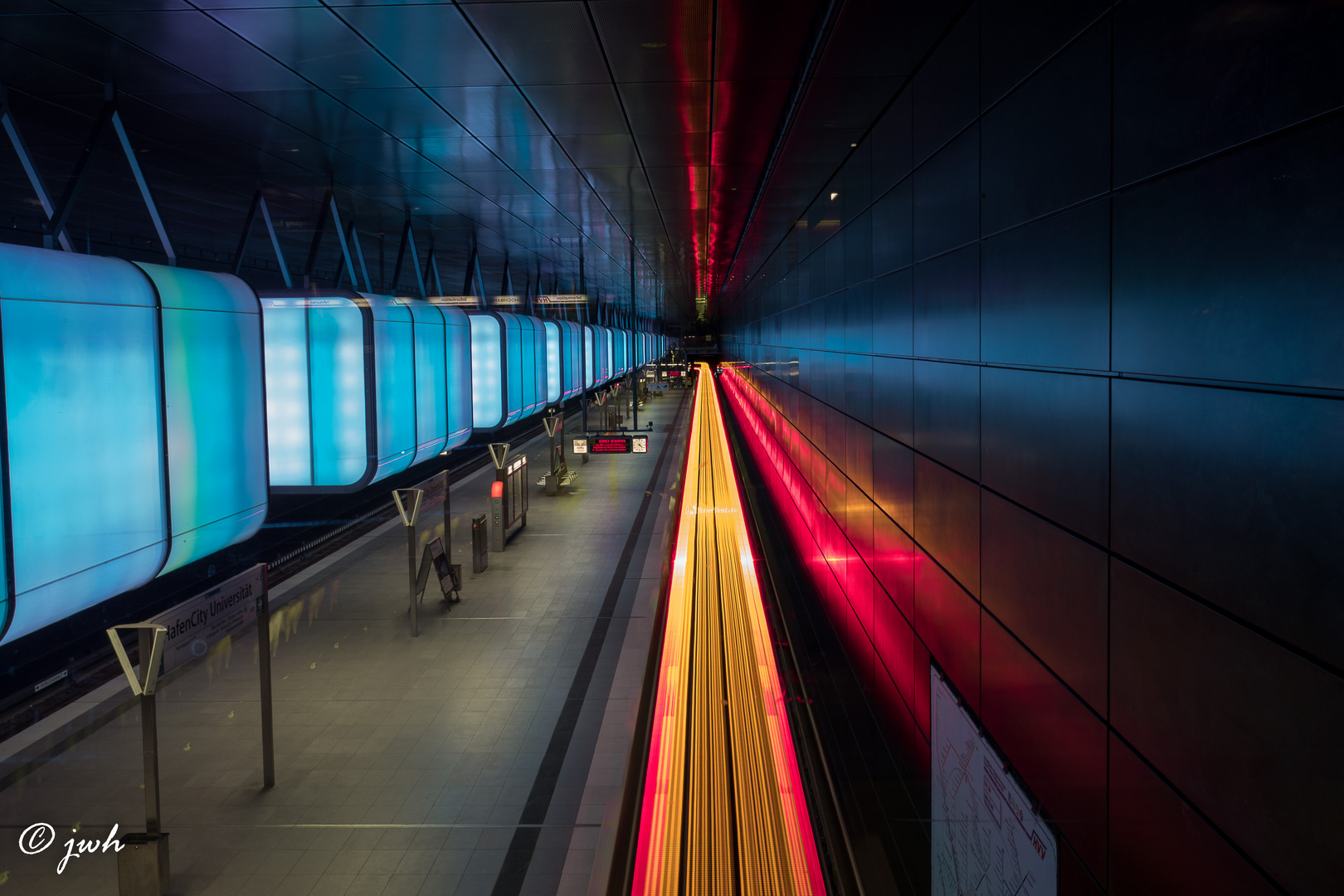 U4 - Hamburg Hafencity Universität - Lichtspiele