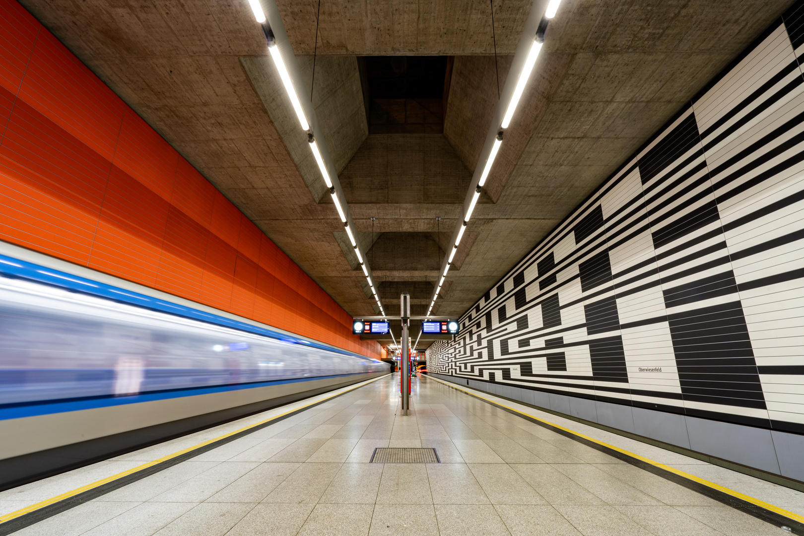 UBahn Oberwiesenfeld - München