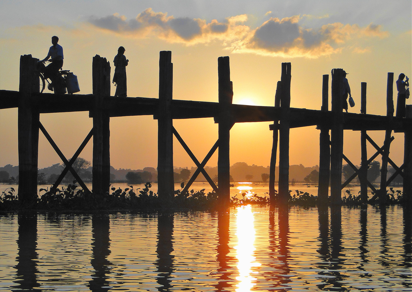 Ubainbridge bei Sonnenuntergang