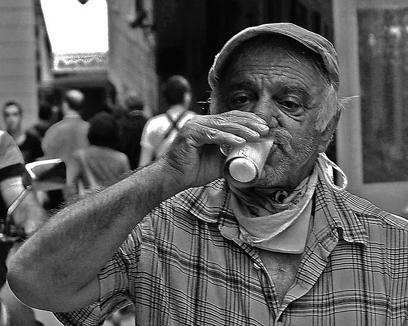 ubriaco per strada - drunk