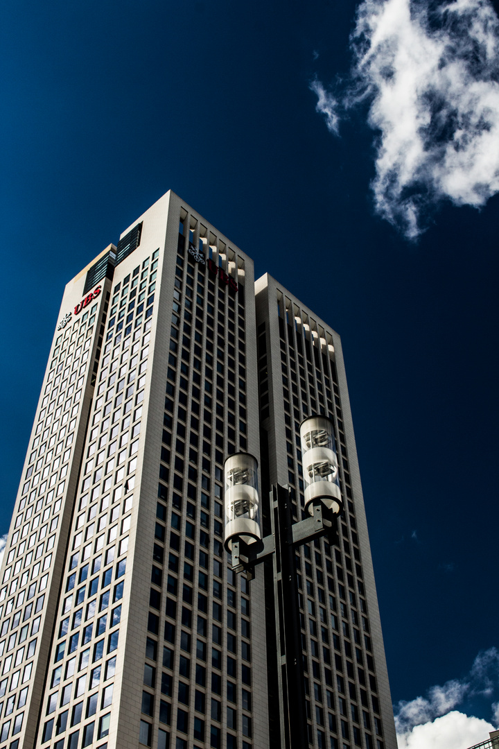 UBS Building & Streetlight