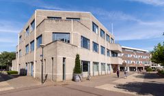 Uden - Mondiaanplein - Library