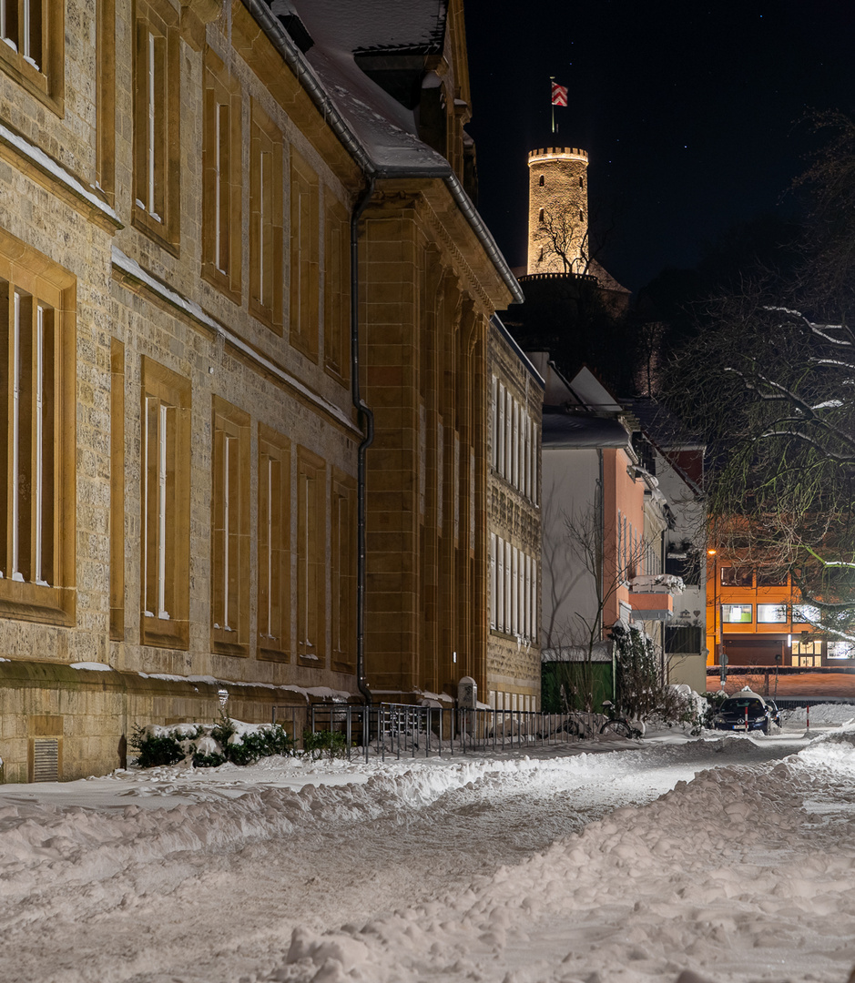 Über allem wacht die Burg