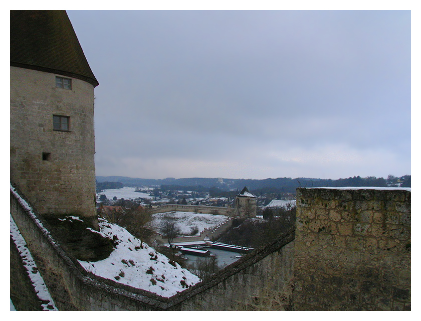 ueber Burgmauer gschaut.....