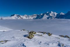 Über dem Nebel