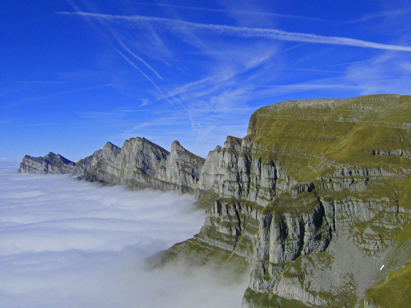 Ueber dem Nebel