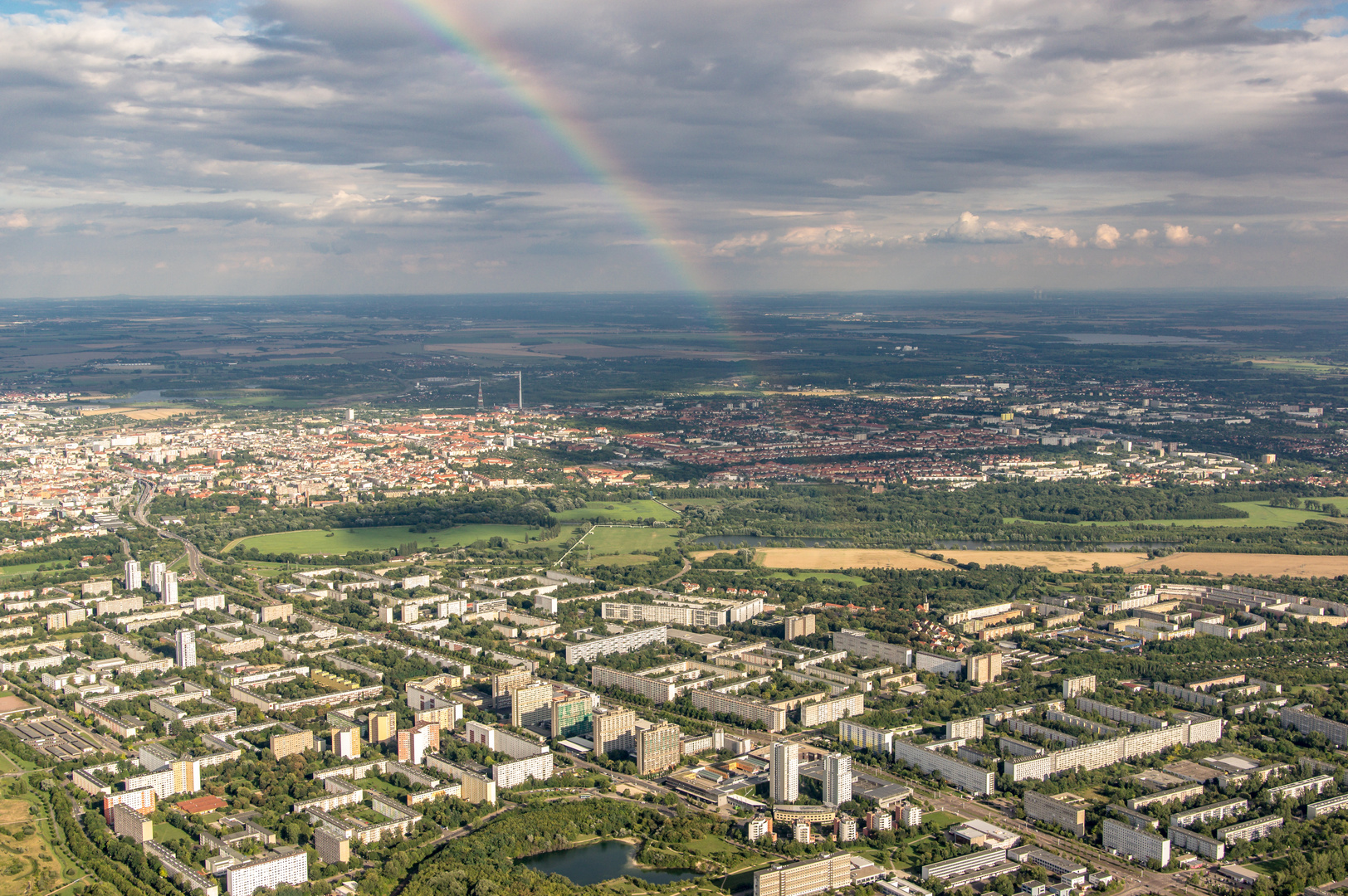 über dem Regenbogen