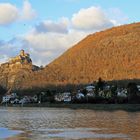 Über dem Schreckenstein eine "dunkle Friedenstaube"...