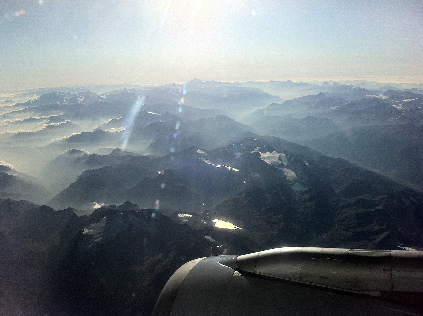 Über dem Tessin ( St. Gotthard und Ticino - Tal )