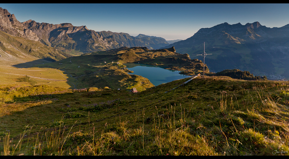 Über dem Trübsee