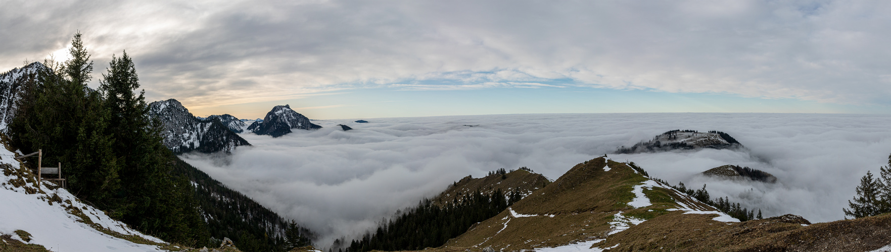 Über dem Wolkenmeer