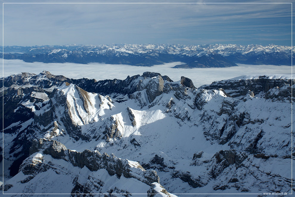 über den Bergspitzen