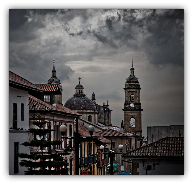 ~ Über den Dächern von Bogota ~