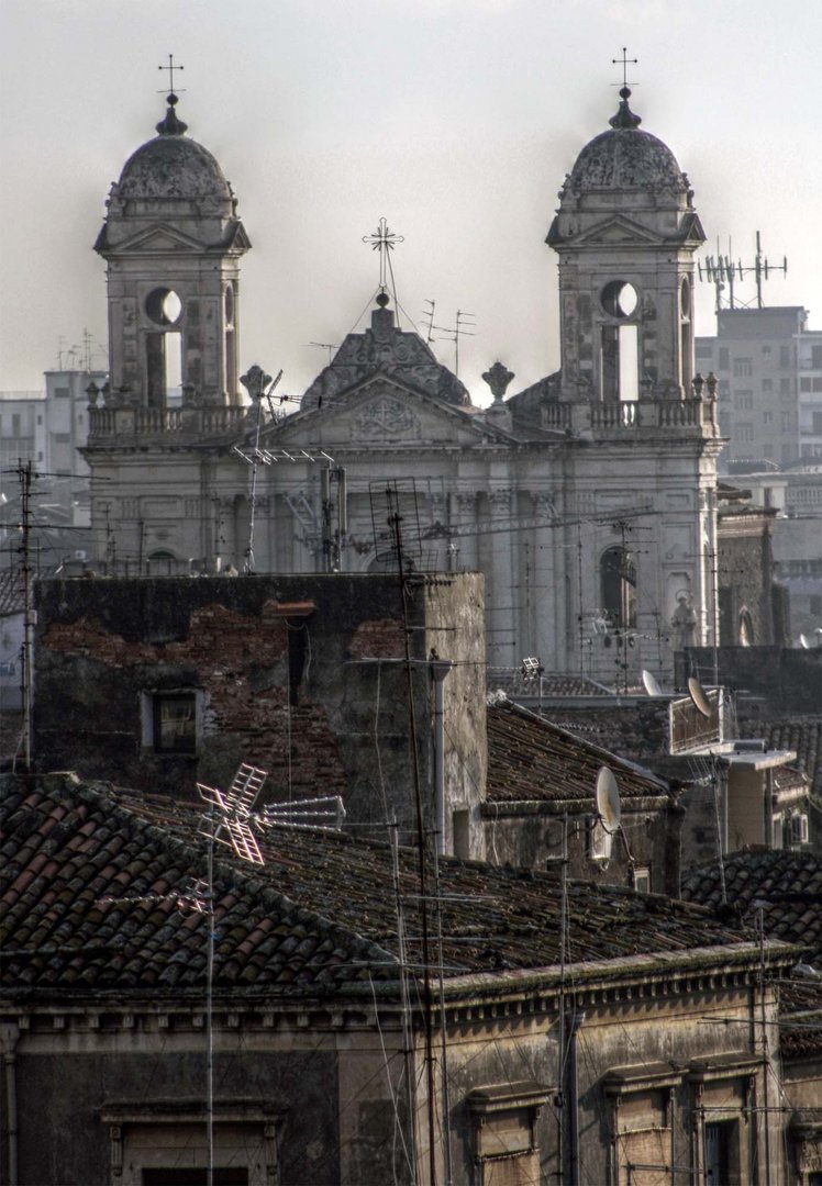 Über den Dächern von Catania
