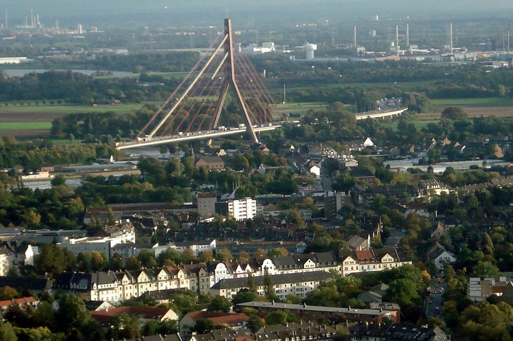 Über den Dächern von Düsseldorf