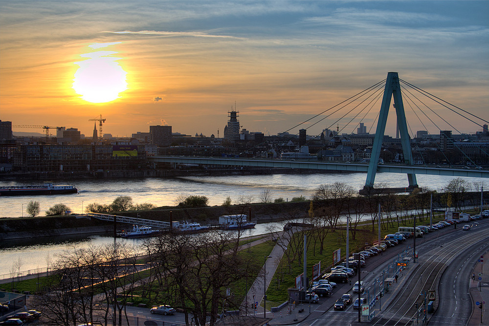 Über den Dächern von Köln