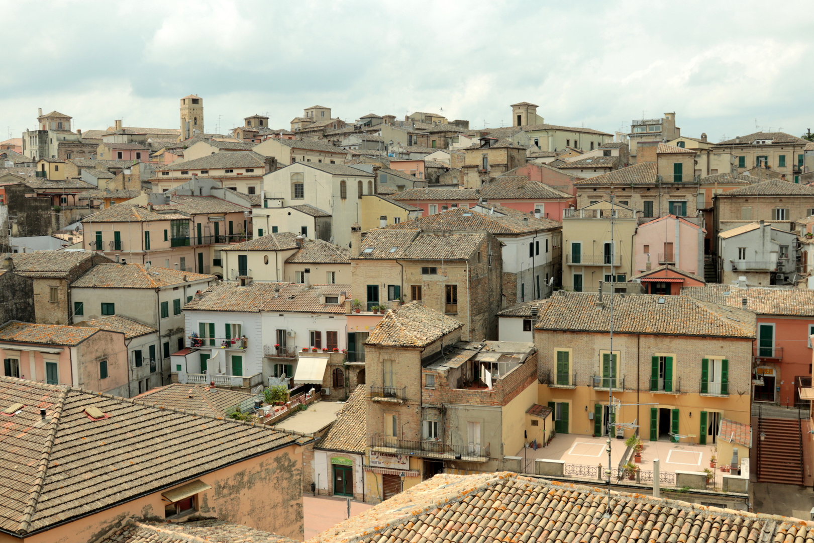 Über den Dächern von Lanciano (Italien/Adria) Foto & Bild architektur
