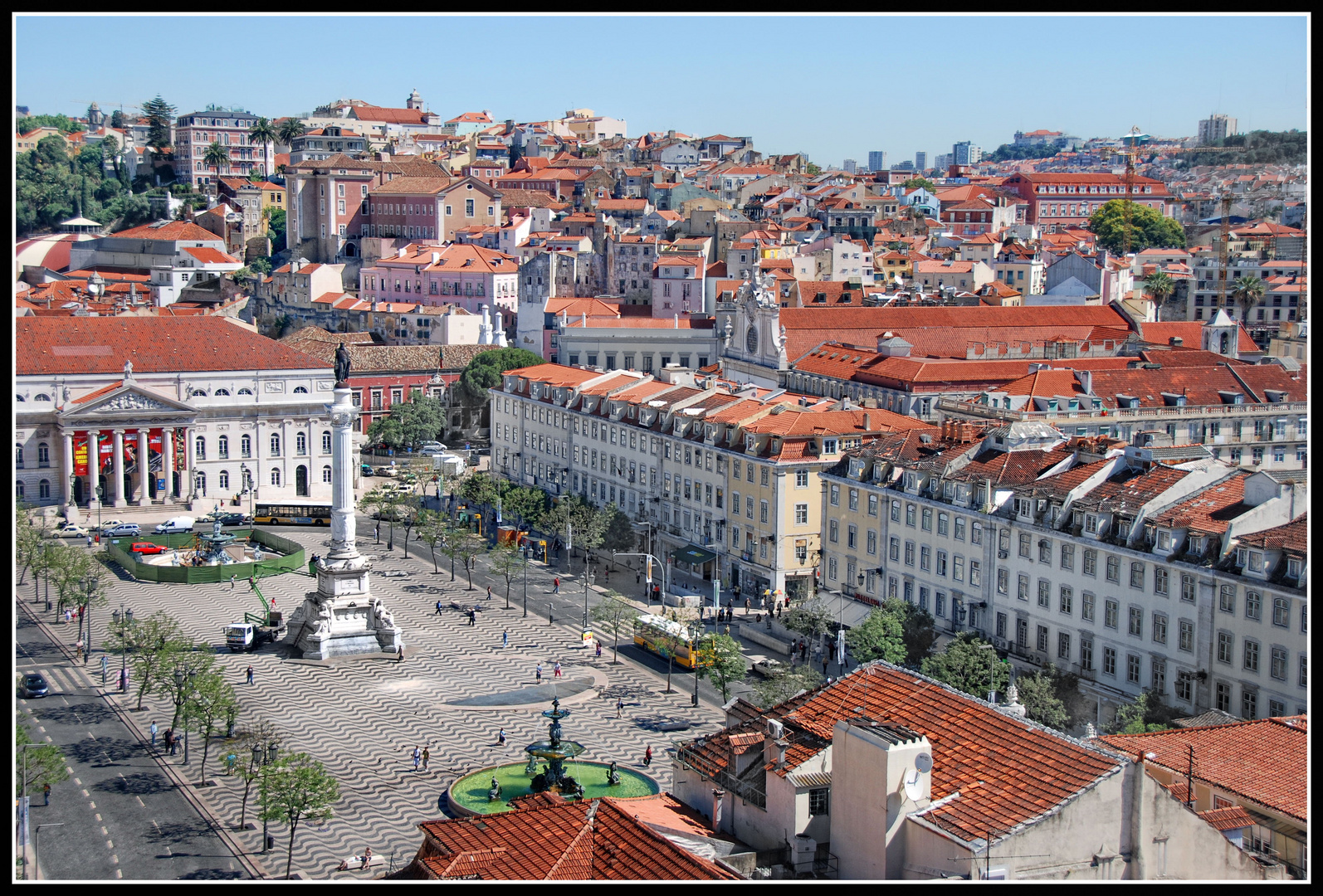 Über den Dächern von Lissabon  Am Rossio