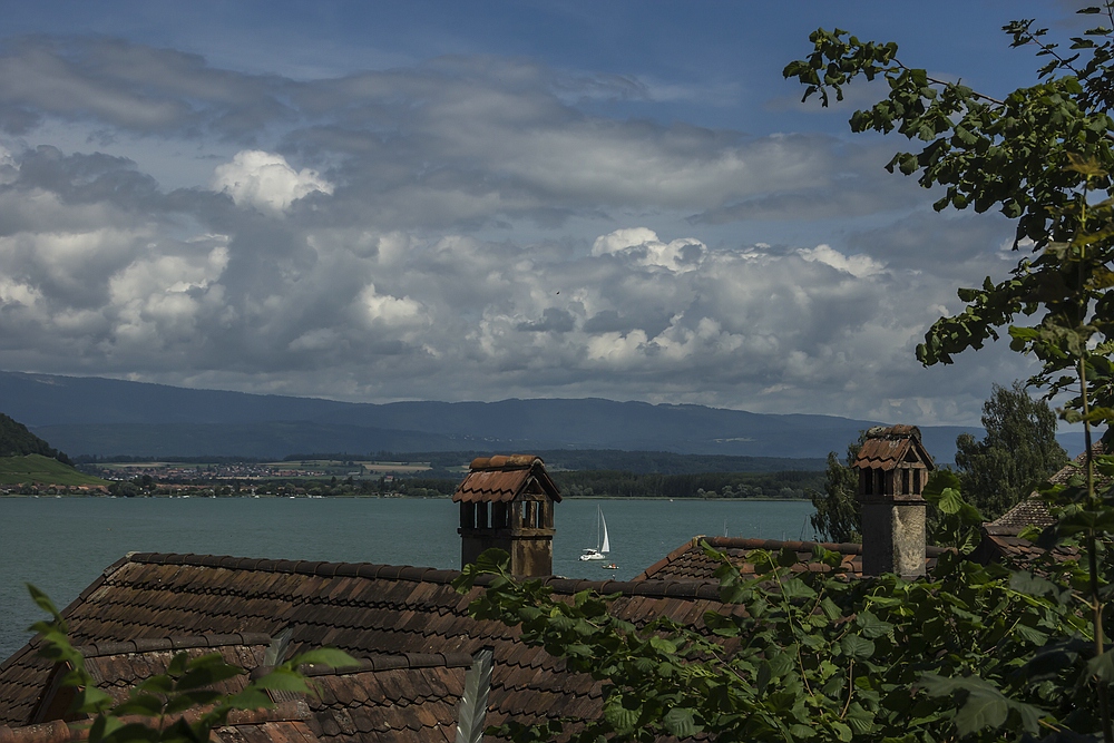 Über den Dächern von Murten