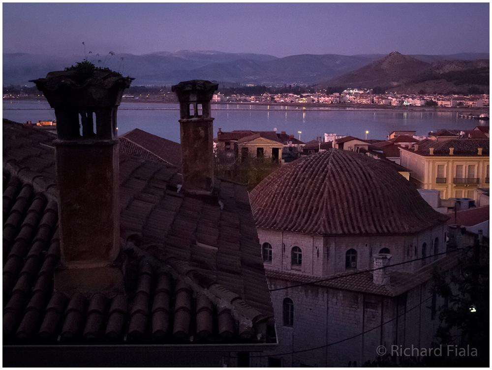 Über den Dächern von Nafplion