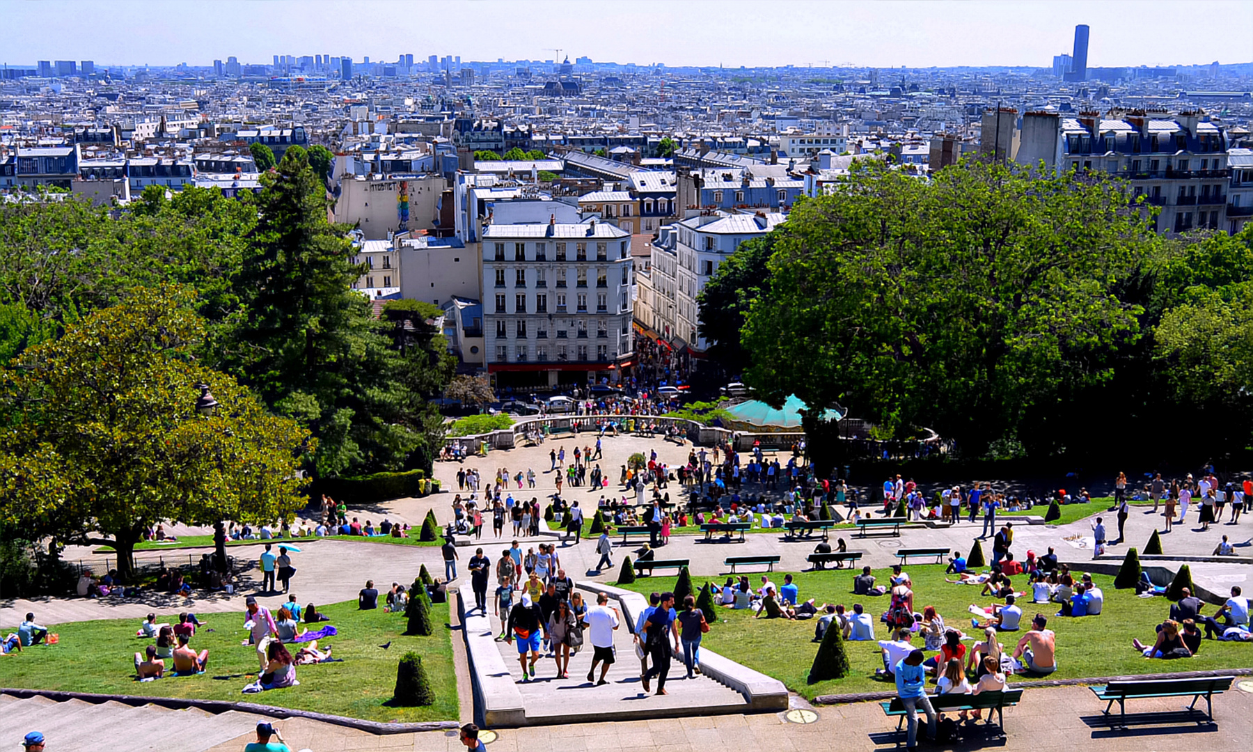 Über den Dächern von Paris