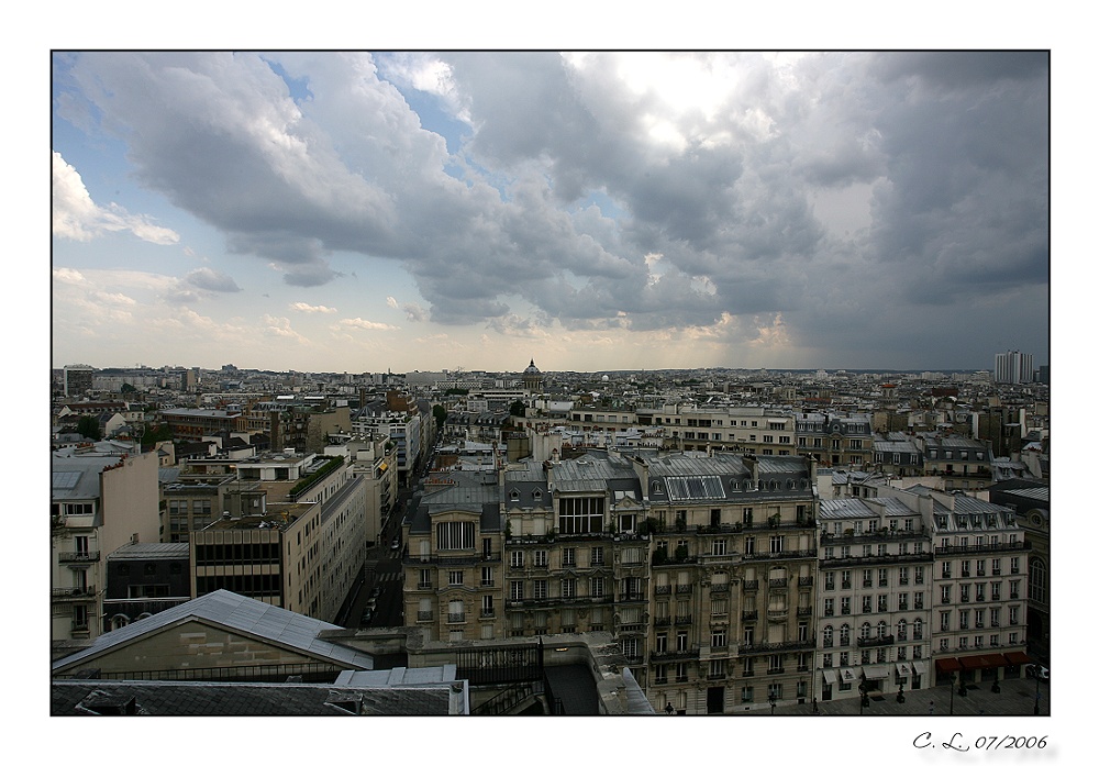 Über den Dächern von Paris