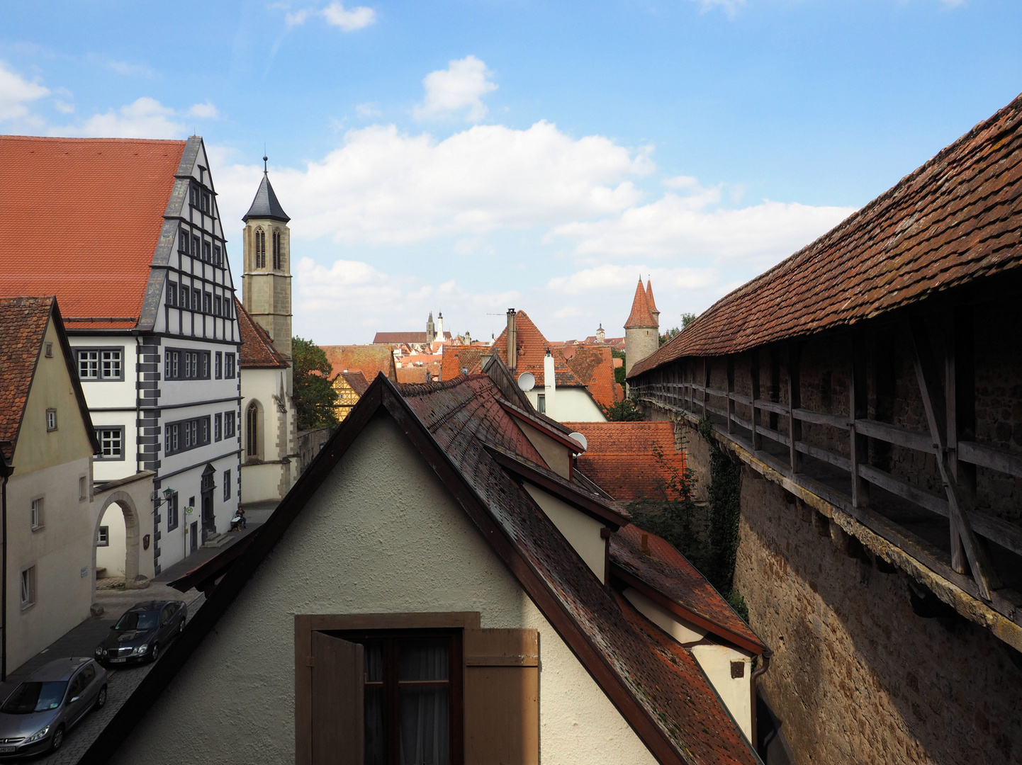 über den Dächern von Rothenburg...