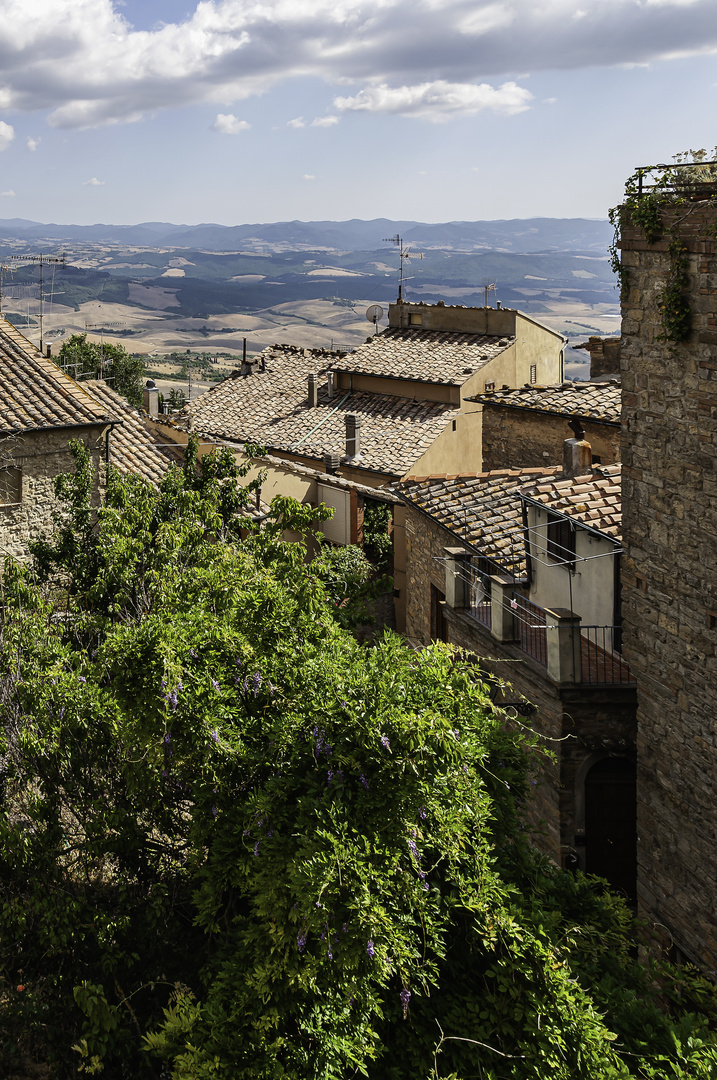 Über den Dächern von Volterra