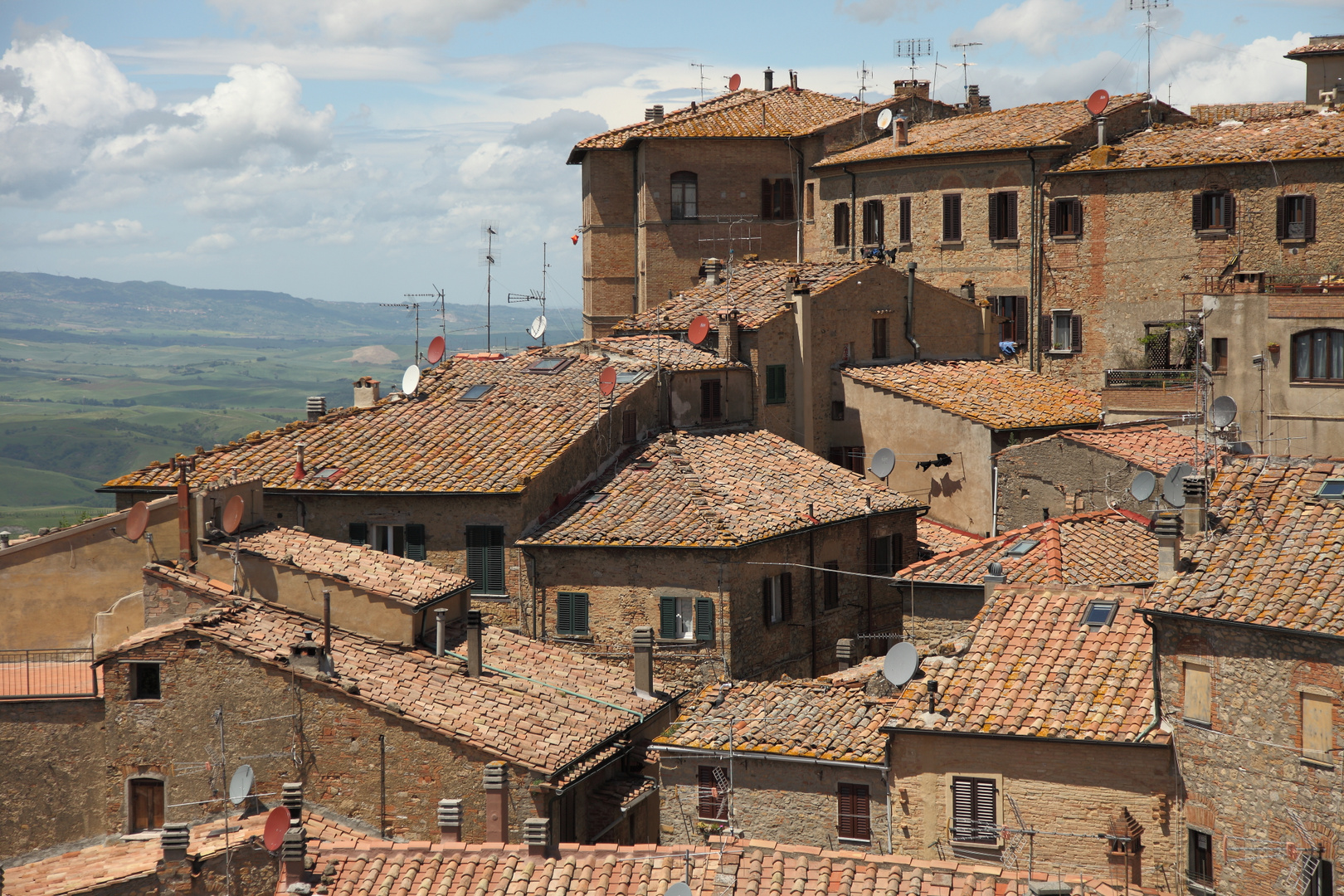 Über den Dächern von Volterra