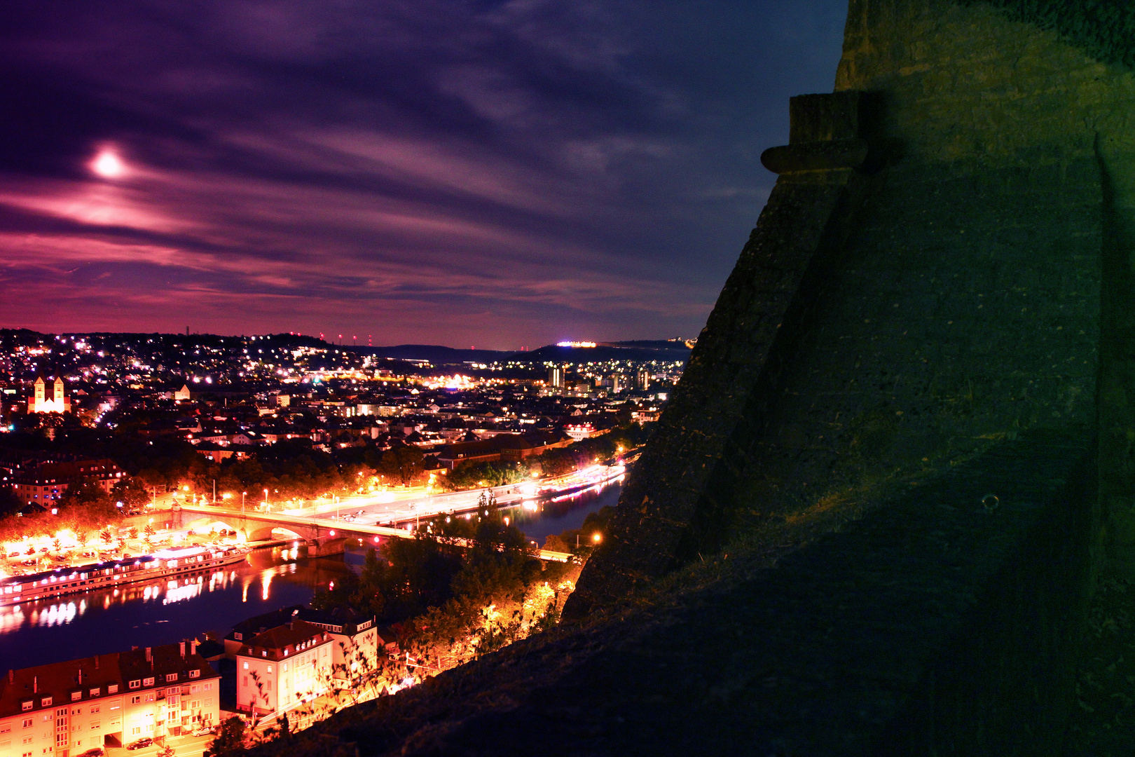 Über den Dächern von Würzburg 