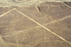 Über den Nazca-Linien in Peru