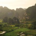 Über den Reisfeldern von Ninh Binh