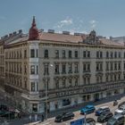 Über den Straßen von Wien