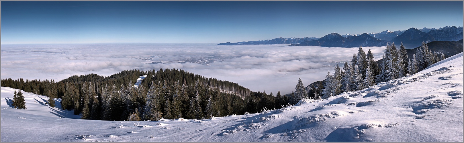 ~ Über den weißen Wolken auf weißem Grund I ~