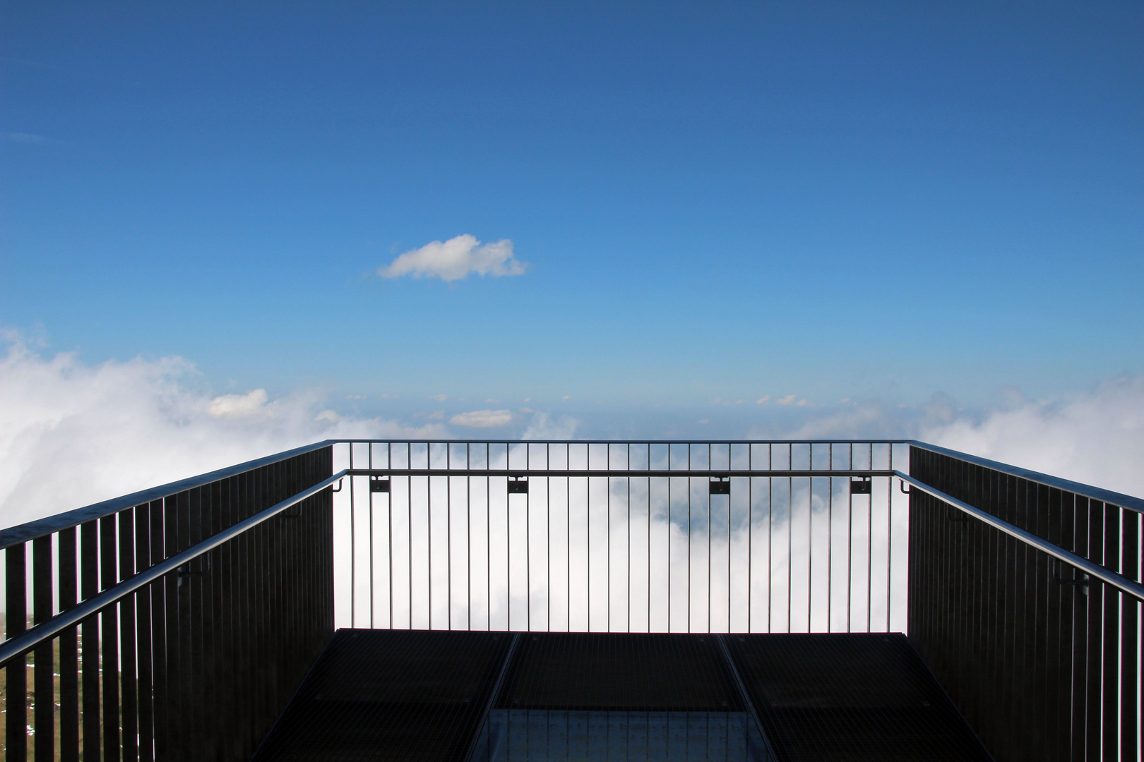 Über den Wolken .........