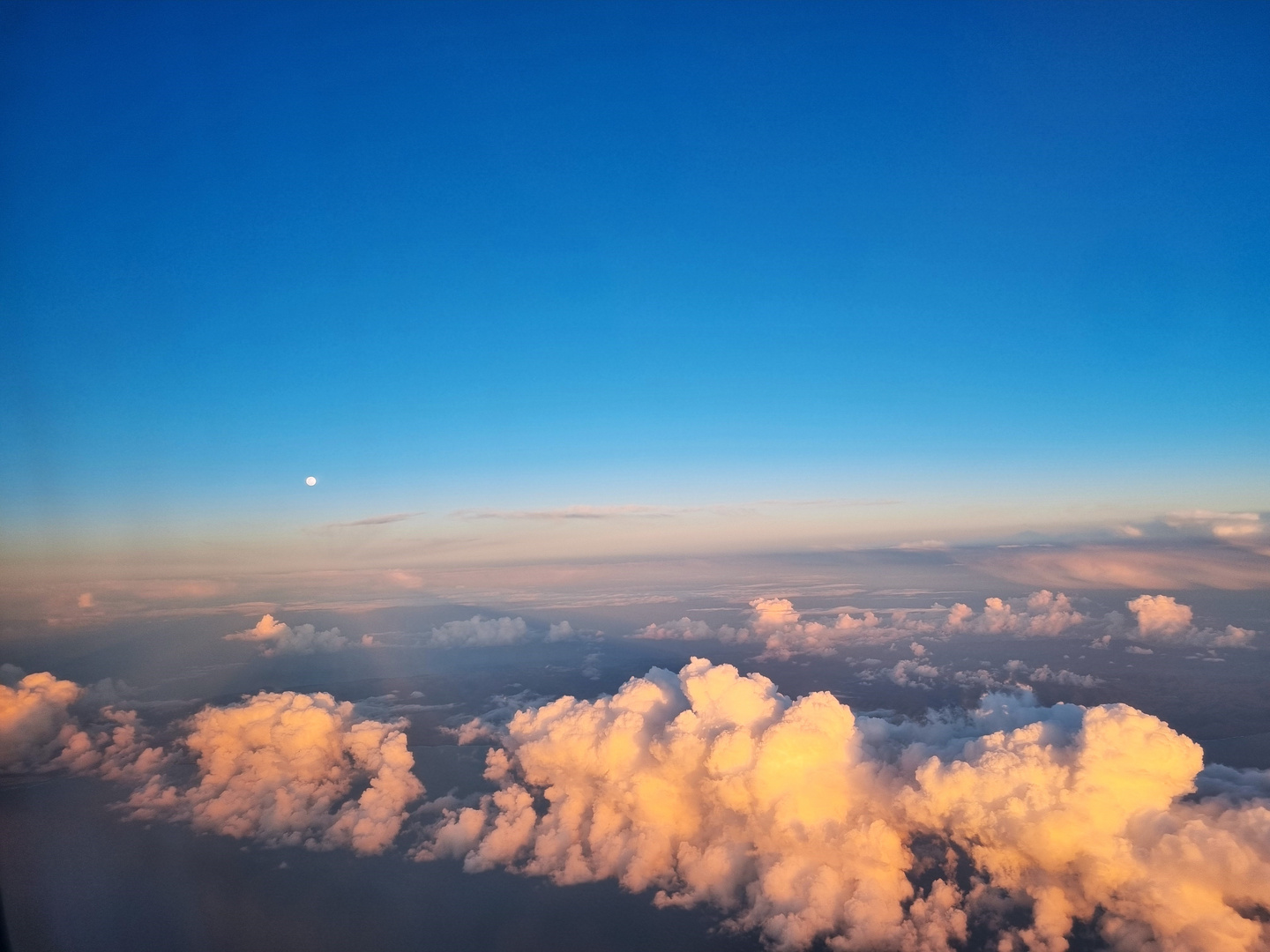  "Über den Wolken...."