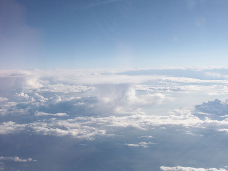 über den Wolken